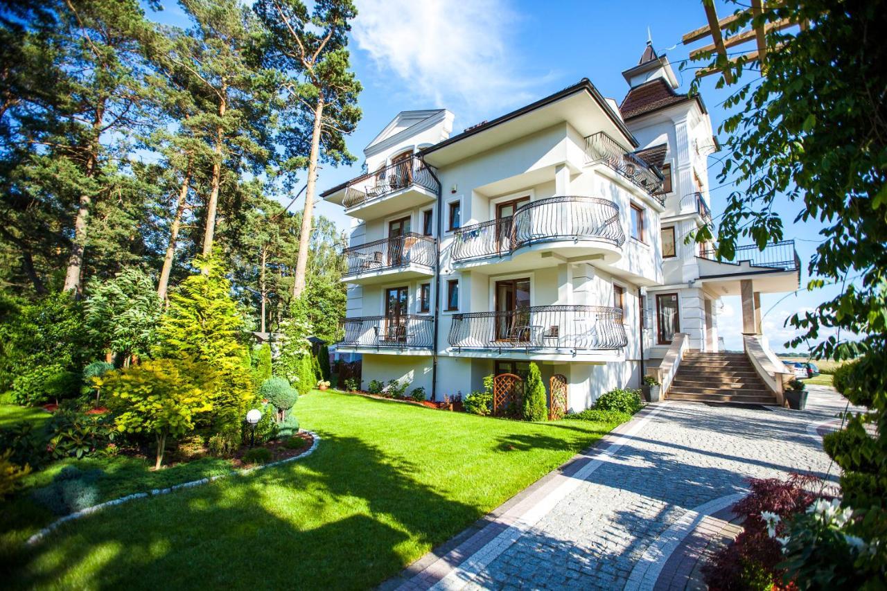 Willa Karolinka Dziwnowek Exterior photo